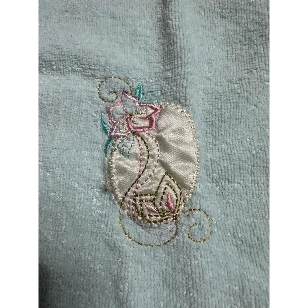Vintage Royal Terry Towels w Embroidered Easter Bunny‎ & Egg EUC Set Of 2